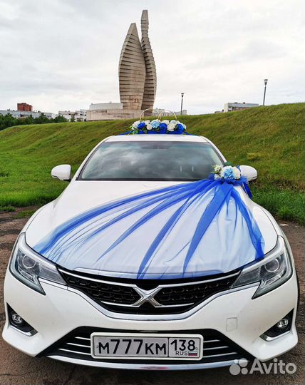 Прокат свадебных украшений