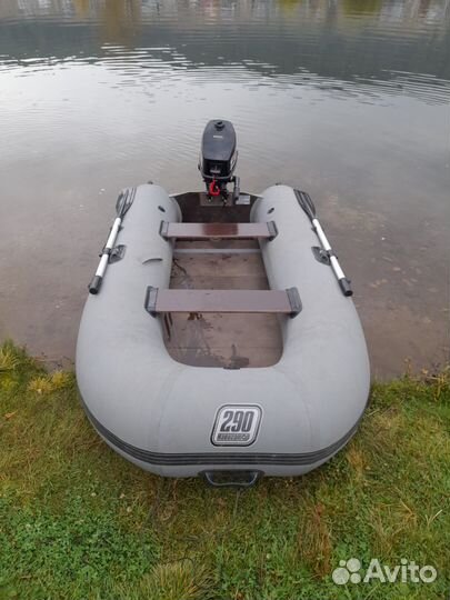 Надувная лодка 290 с мотором 5лс
