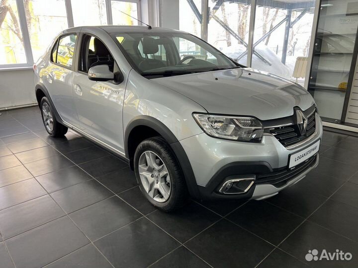 Renault Logan Stepway 1.6 CVT, 2022, 10 км