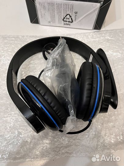 Наушники с микрофоном