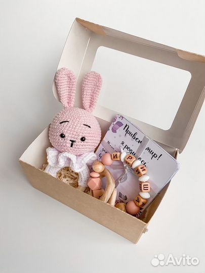 Грызунки, погремушки, пинетки, подарочные наборы