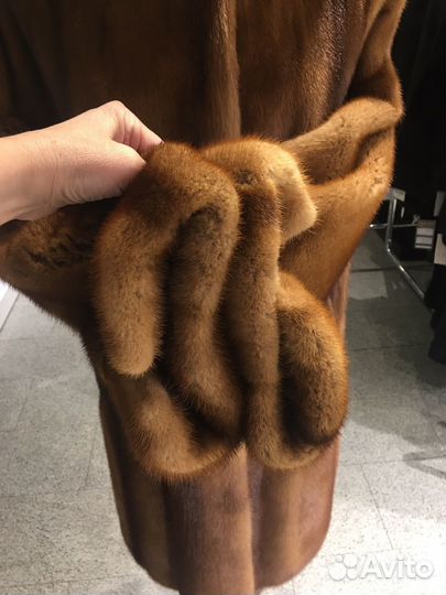 Шуба норковая 54 размер Италия
