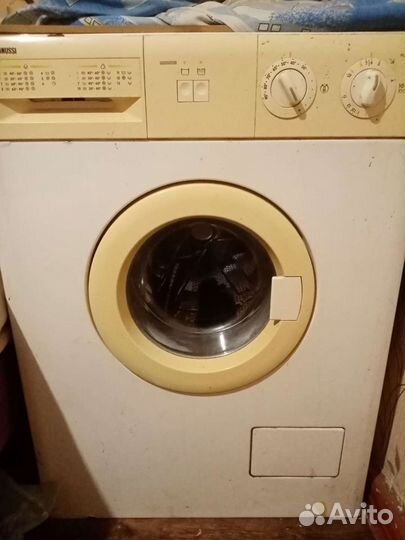 Стиральная машина на запчасти zanussi