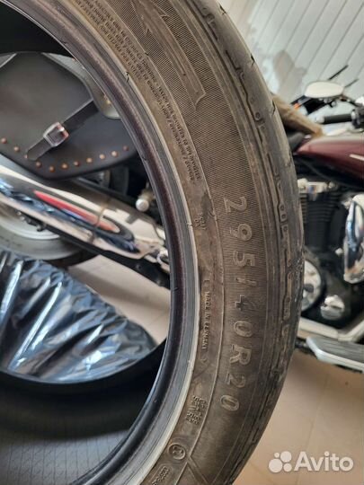 Dunlop SP Sport Maxx 295/40 R20 и 295/40 R20 110C