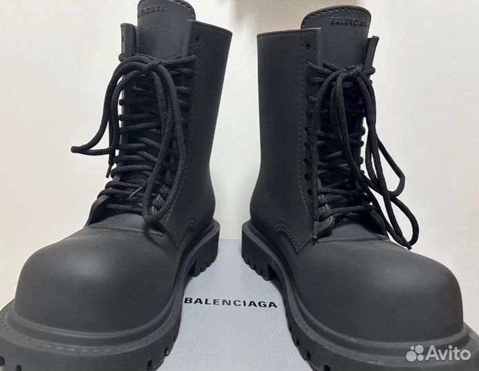 Balenciaga Steroid Boots на руках