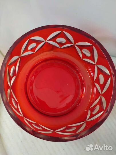 Ваза. Цветное стекло