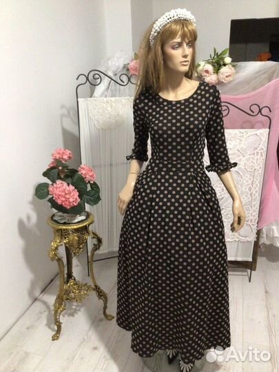 Платье трикотажное теплое в горошек 44-46 р