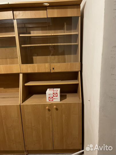 Шкаф сервант