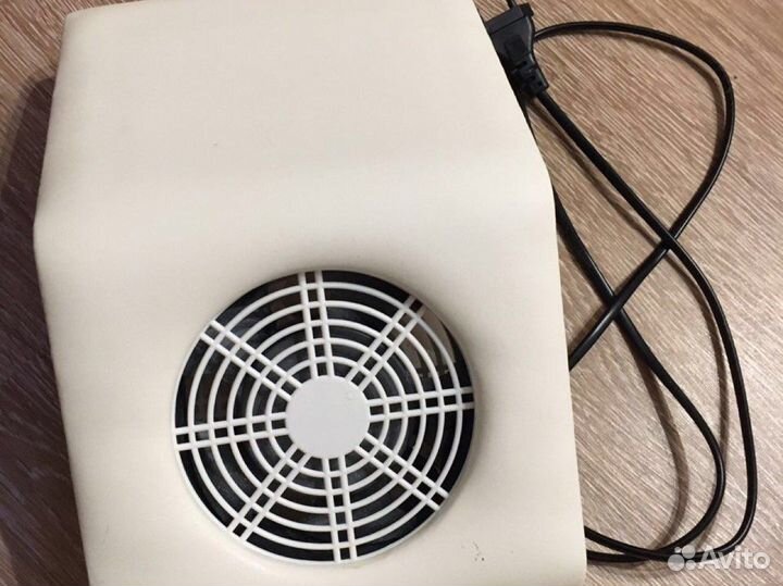 Вытяжка для маникюра