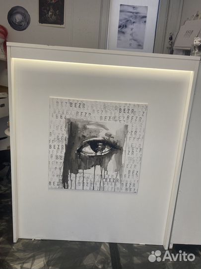 Стойка рецепшн, зеркало, полки, комод