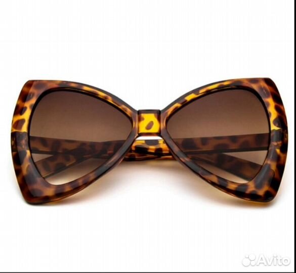 Очки бант. Италия