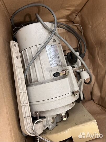 Мотор от швейной машинки