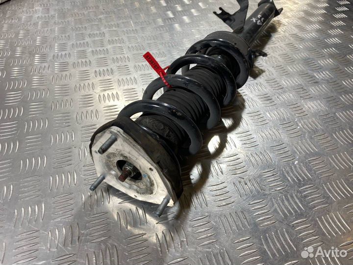 Амортизатор передний левый Infiniti QX70 S51 2016