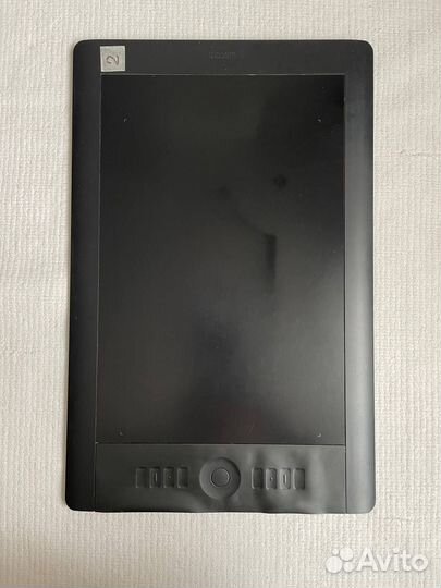 Планшет Intuos5 touch L без пера