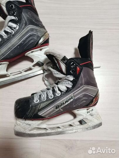 Хоккейные коньки bauer vapor x600