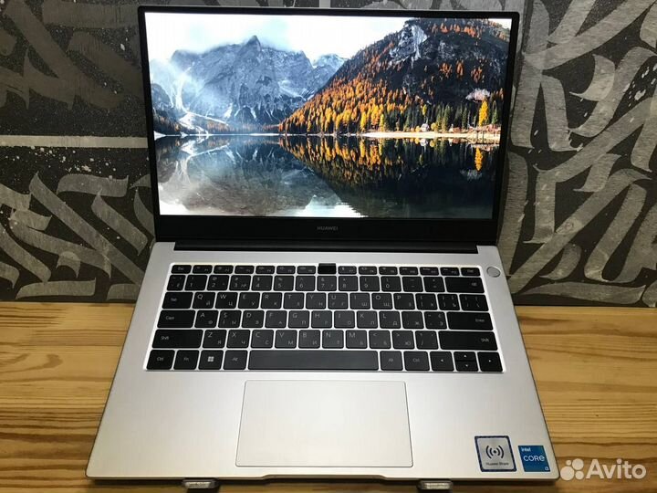 Как новый Huawei Core i3 11gen/8gb/ssd