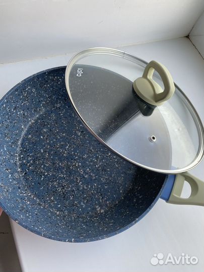 Сковорода Вокалюминиевая с антипригарным покрытием