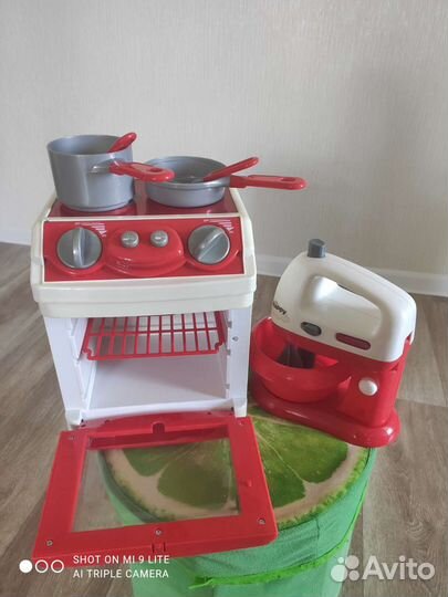 Детская плита и миксер на батарейках