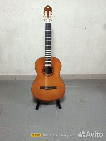 Классическая гитара yamaha c40