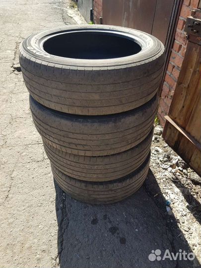 Toyo 330 225/55 R19