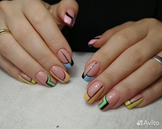 Маникюр, педикюр, наращивание ногтей