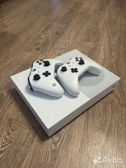 Xbox One s