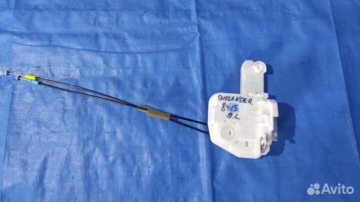 Замок двери передней левой Mitsubishi Outlander 3