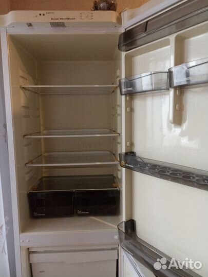 Холодильник electrofrost