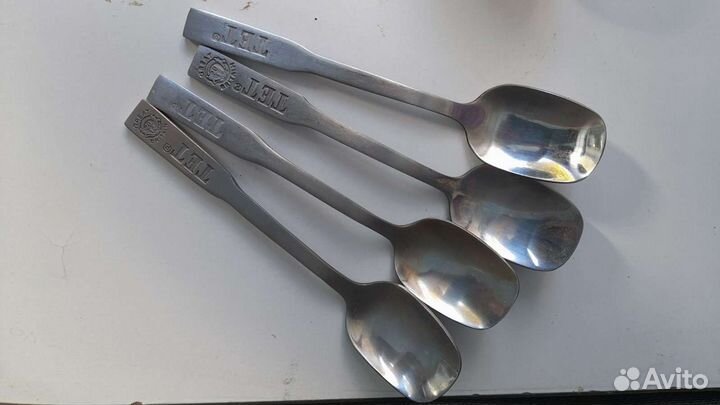 Кухонные принадлежности и посуда