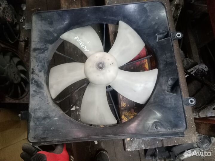 Вентилятор радиатора на Хонда Аккорд VII 07г