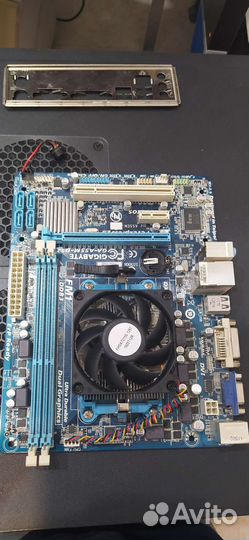 Материнская плата с процессором