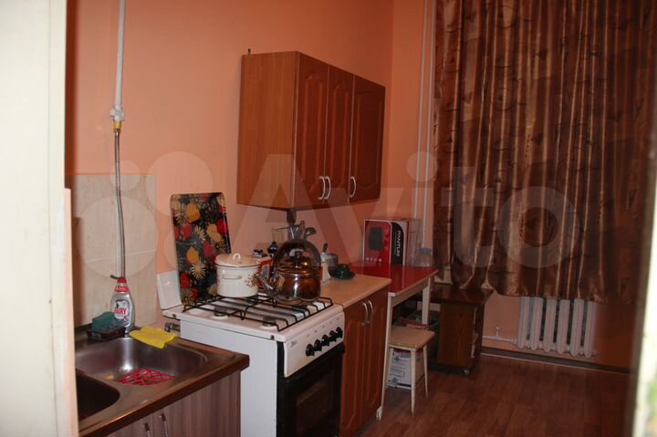 Комната 17 м² в 3-к., 1/2 эт.