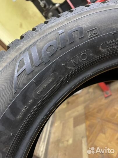 Michelin Alpin A4 215/60 R17 96H