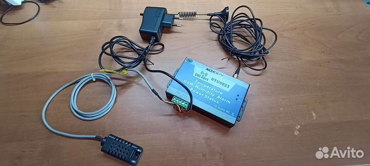 Контроллер GSM температуры и влажности