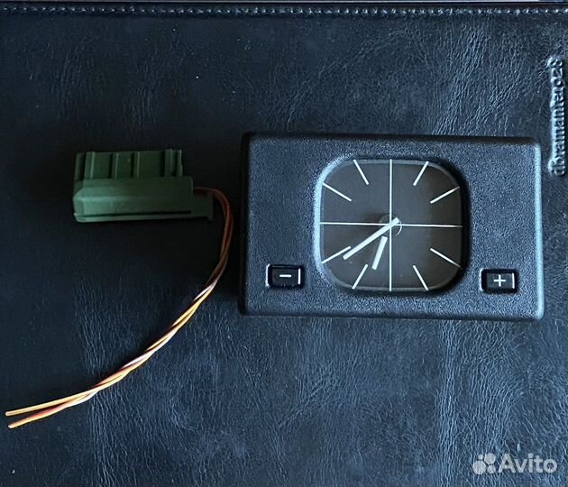 Автомобильные часы BMW 5 / BMW 7