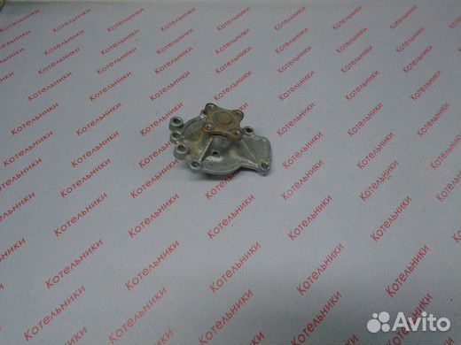 Nissan 21010-70J00 Насос водяной