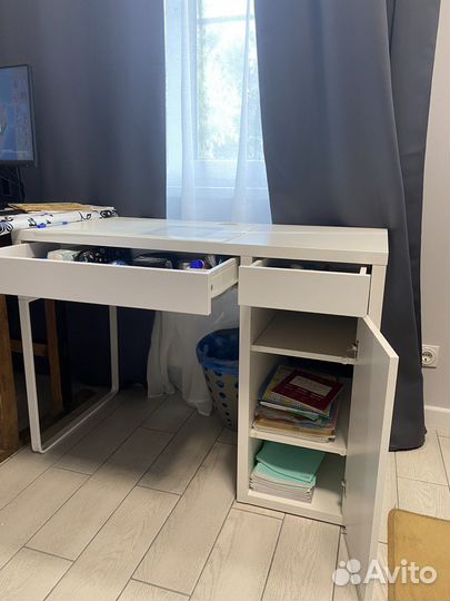 Письменный стол,скейт