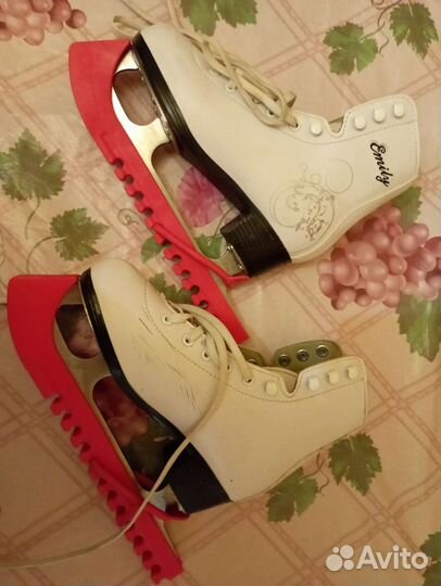 Коньки женские