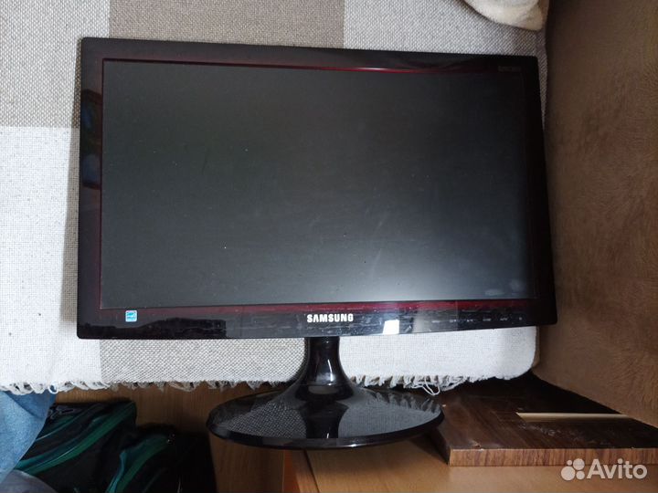 Монитор Samsung
