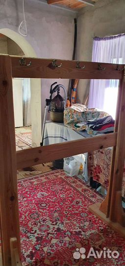 Вешалка деревянная