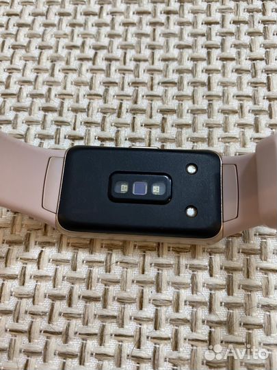 Смарт браслет Huawei band 6