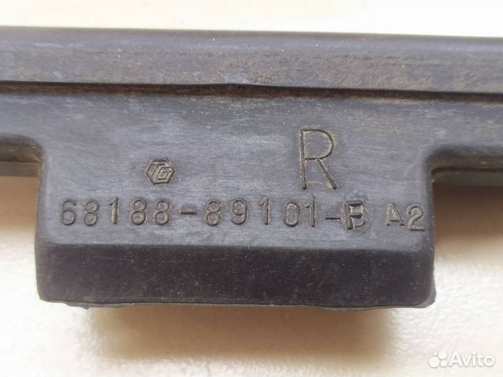 Стекло двери задней правой форточка Toyota 4Runner