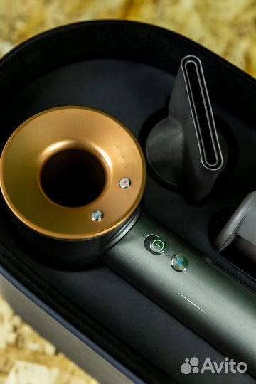 Фен Dyson Supersonic HD08