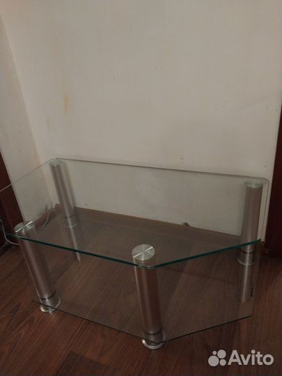 Стеклянная тумба под тв