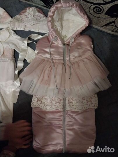 Комплект на выписку для девочки осень