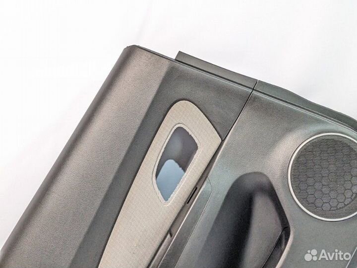 Обшивка двери задняя левая Chevrolet Cruze седан