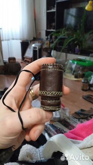 Чехол из кожзама ручной работы)