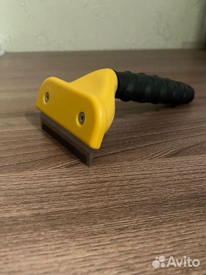 Чесалка для животных