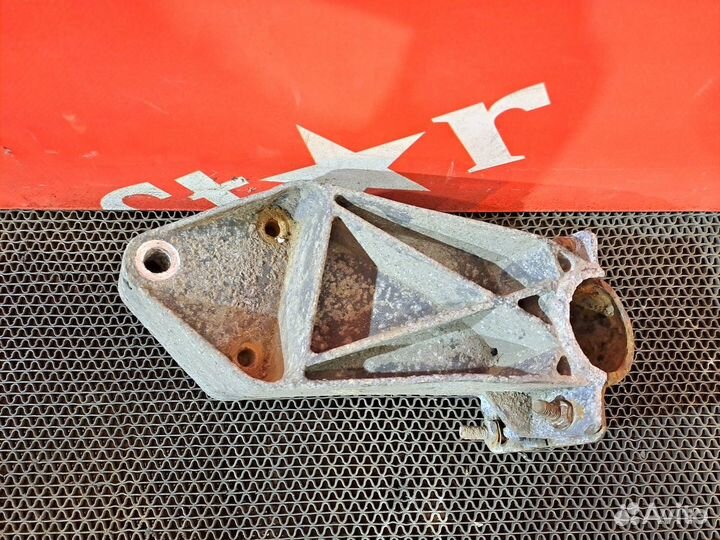 Кронштейн крыла заднего Daf XF105