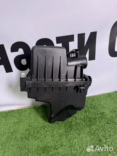 Корпус воздушного фильтра Toyota C-hr Auris